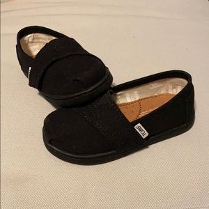 TOMS classics Toddler US size 7